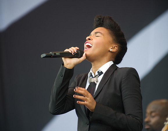 Janelle Monae-18