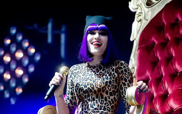 Jessie J-15