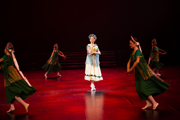 Dance Russe-1