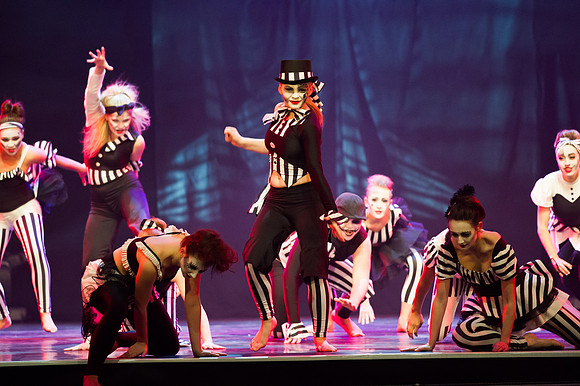 Everybody Performance