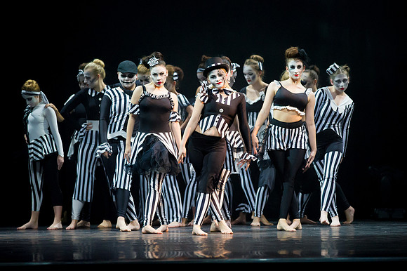 Everybody Performance