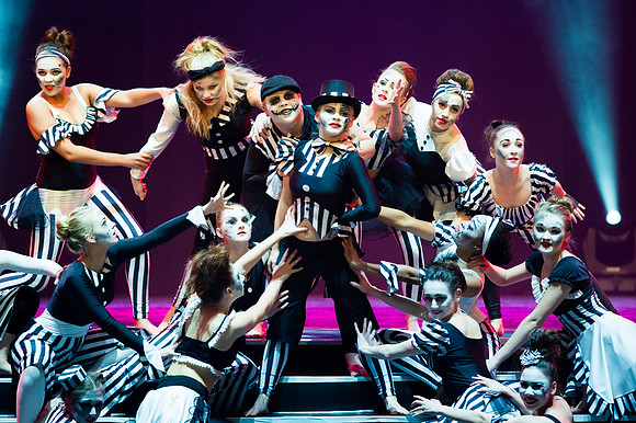 Everybody Performance