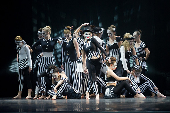 Everybody Performance