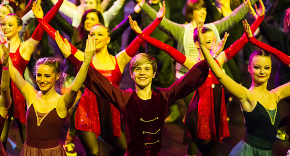 Rehearsals Finale & Backstage60