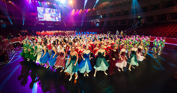 Rehearsals Finale & Backstage-122