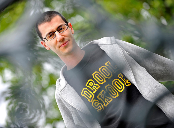 Shlomo02