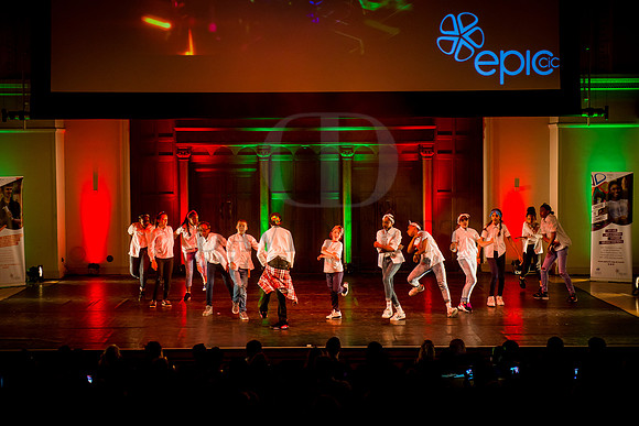 Epic Dance Showdown-320