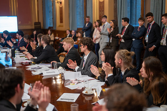 Model UN 2022-138