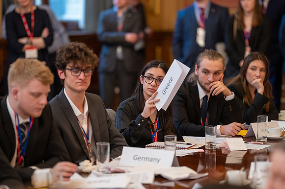Model UN 2022-122