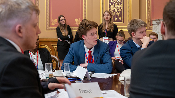 Model UN 2022-143