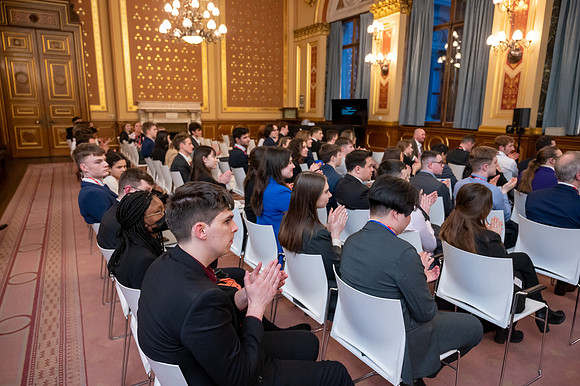 Model UN 2022-174