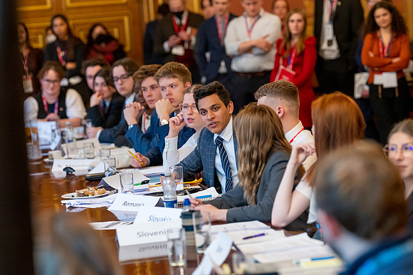 Model UN 2022-94