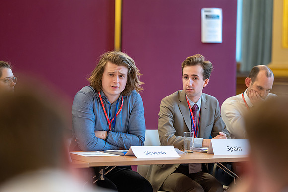 Model UN 2022-25