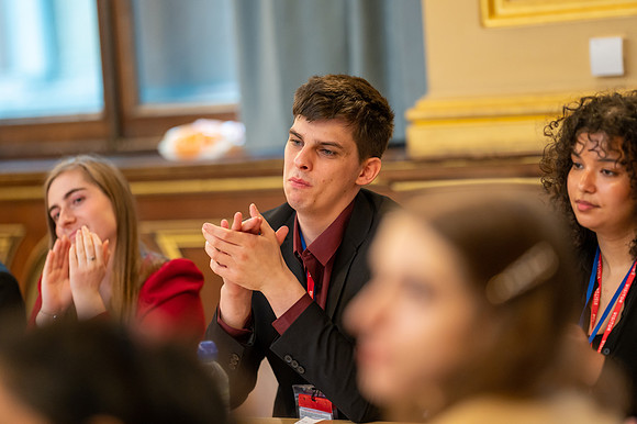 Model UN 2022-35