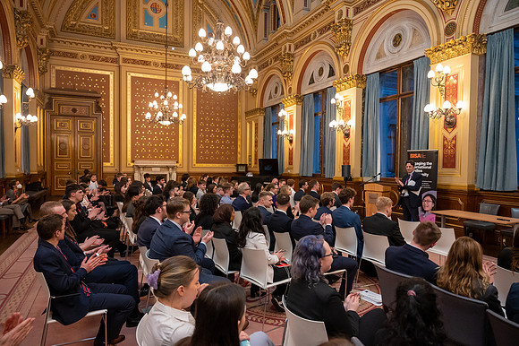 Model UN 2022-178