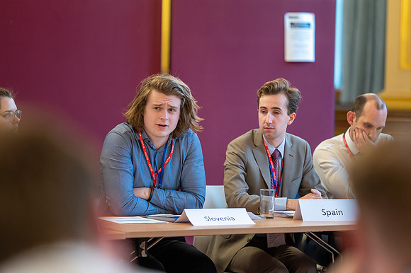 Model UN 2022-26