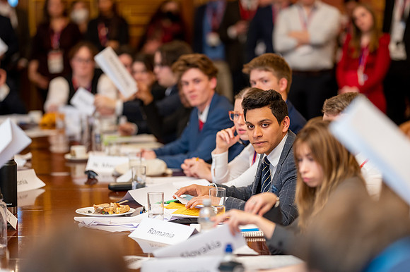 Model UN 2022-104