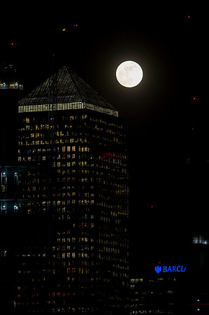 Super Blue Moon Canary Wharf04