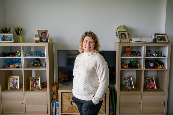 Johanna Finland 44-41